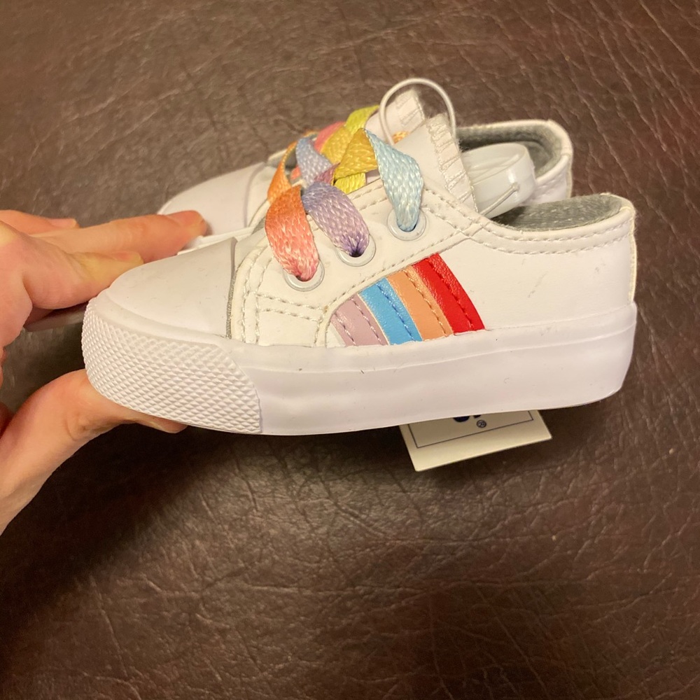 NWT rainbow sneaker (toddler)